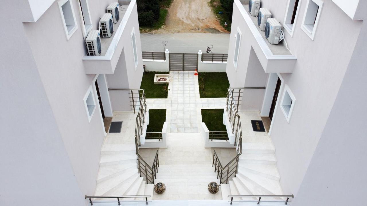 Kalli'S Apartments Nikíti Kültér fotó